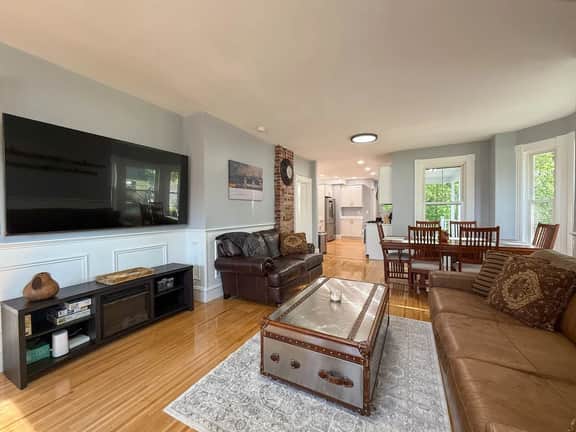 The Manor on Main | Hot Tub, Pond Access, 5 Bedrms - Image 5