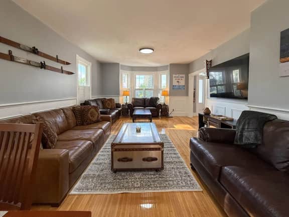 The Manor on Main | Hot Tub, Pond Access, 5 Bedrms - Image 2