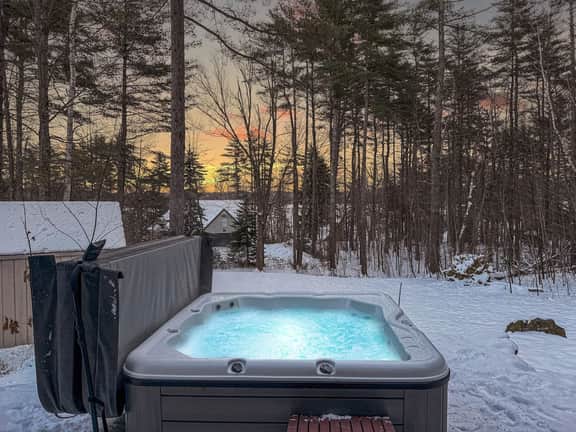 The Mountain House | Hot Tub, Close to Moose Pond - Image 2