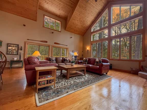 The Nest | Lake Access, Pool, HotTub, 5BDRM, Sauna - Image 4