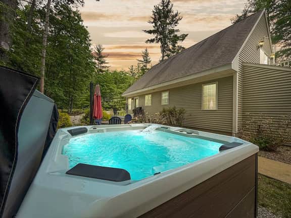 The North Nook | Hot Tub, Walk to the Saco River - Image 2