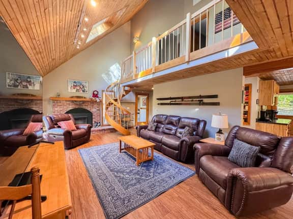 The North Woods Escape | 5BDRM, Hot Tub, Game Room - Image 5