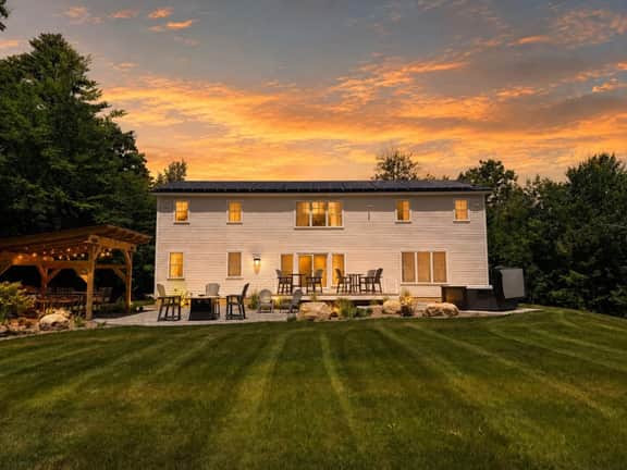 Hemlock Hideaway | 4500 ft.² New Build w/ Hot Tub - Image 5