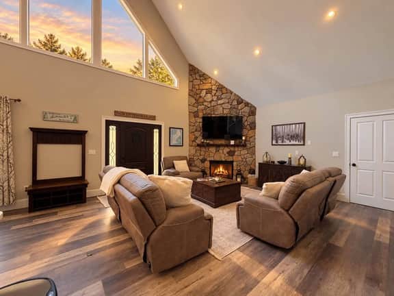 The Après House | Cranmore, Hot Tub, North Conway - Image 2