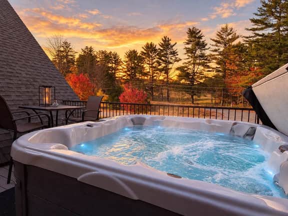 The Après House | Cranmore, Hot Tub, North Conway - Image 3